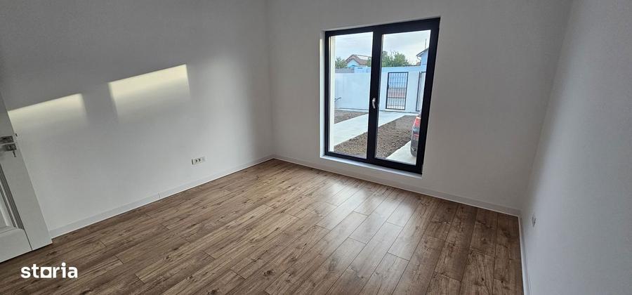 casa , vila in Cumpana ,zona foarte buna - 4