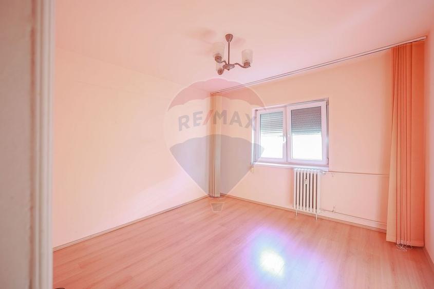 Apartament decomandat cu 2 camere de vânzare – Zona Dacia - 7