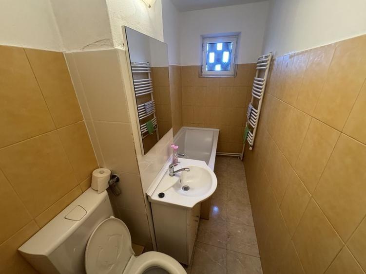 Apartament 2 camere zona Inel 2 - 6