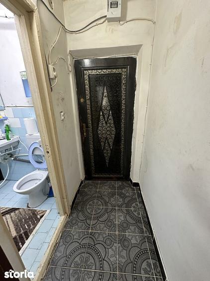 Garsoniera 22 mp, et 2, Zona Pacea 23.000 E NEG - 1