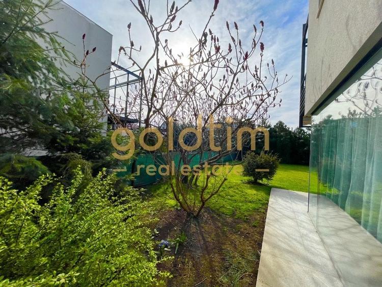 SUPERB/ ESQUISITE DESIGN/ GARDEN/ PARKINGS/ IANCU NICOLAE - 82