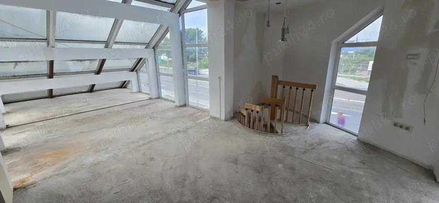 Re?i?a, Spa?iu Comercial, teren 868 mp., zona triaj OMV - 4