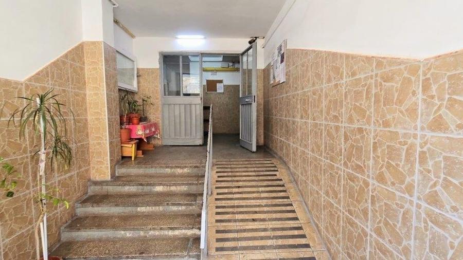 REA1027990 4 Camere Crangasi - Parter cu balcon 10 mp - 12