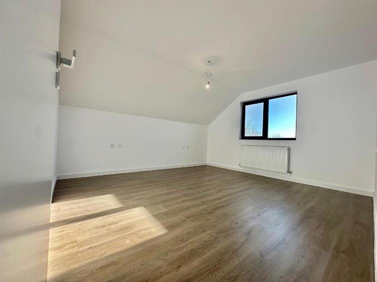 Vila noua Valea Voievozilor, 3 km de centru Targoviste, 3 dormitoare, 2 terase - 9