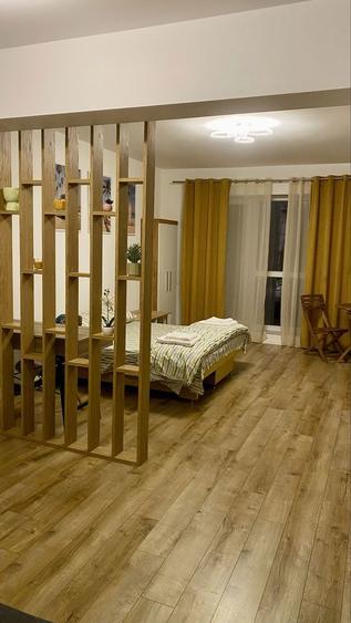 Proprietar inchiriez Garsoniera 38 + 14mp. - 4