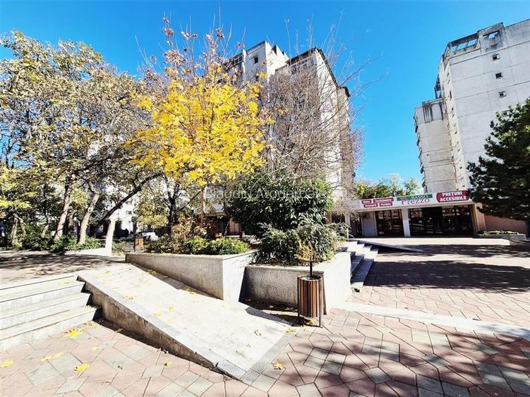Spatiu comercial de vanzare in Tatarasi