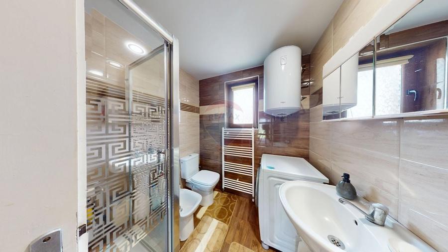Casă / Vilă cu 4 camere de vânzare în zona Calea Poplacii - 5
