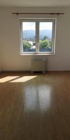 Hala  Brasov Zona Bartolomeu - 11