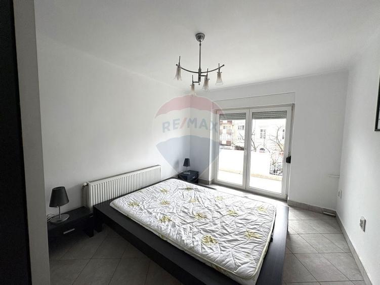 Apartament 2 camere de închiriat în zona Centrala cu loc de parcare - 8