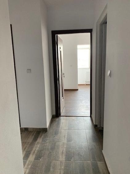 Apartament 2 camere Miroslava, 100 ml de statia de autobuz, str C-tin Langa 40 - 8