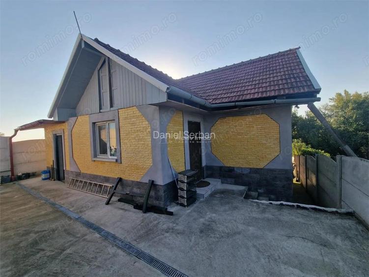 Resita Casuta la pret de apartament KM.6 Calea Caransebesului. Resita Casuta la pret de apartament KM.6 Calea Caransebesului.