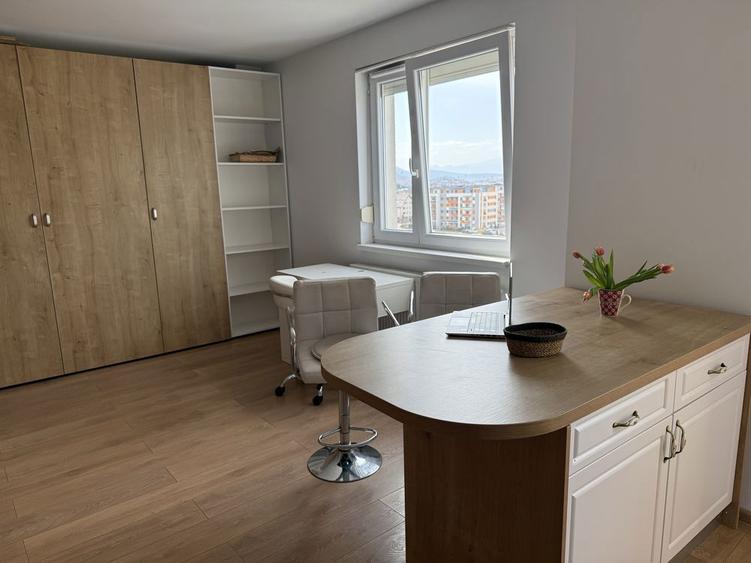 inchiriez garsoniera Coresi - 2