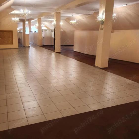 Sp comercial 300 mp+curte,gradina parcare terasa balcon,str principala - 1