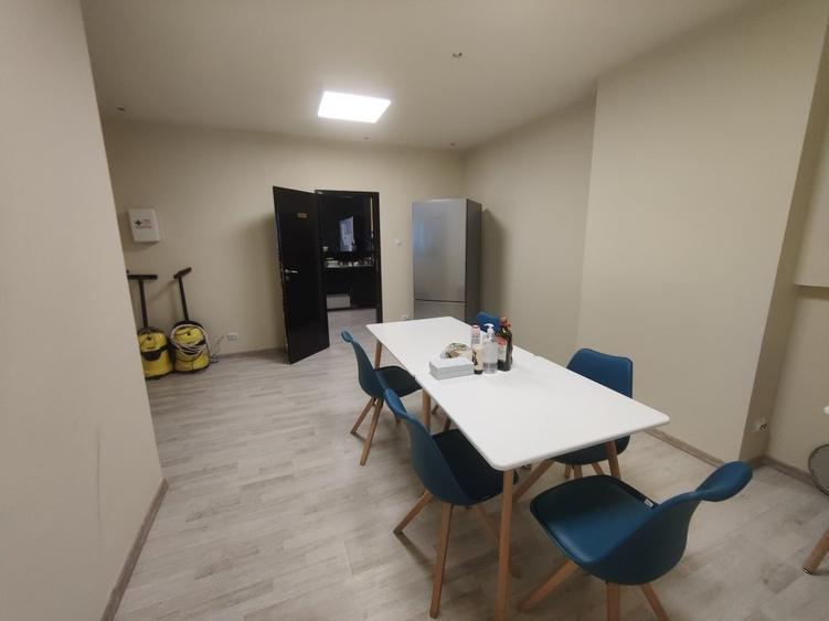 PIATA IANCULUI - metrou spatiu birouri stradal 562 mp - 9