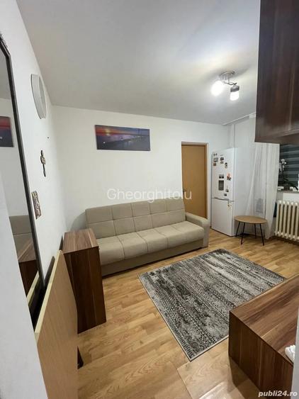 Vand Apartament Trivale