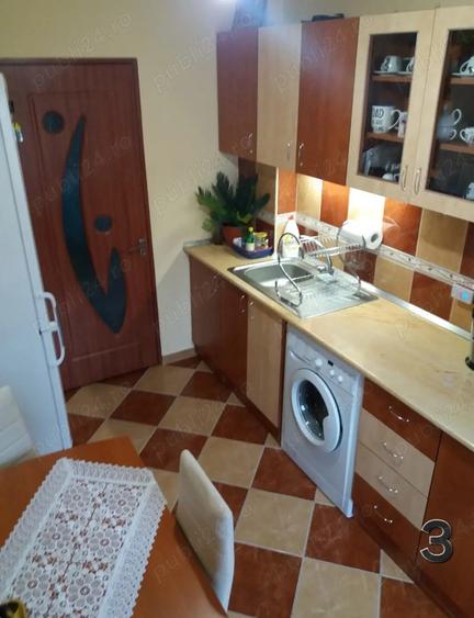 Vand apartament cu 3 camere - 1