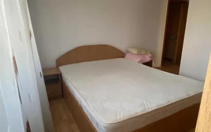 Apartament 4 camere de vanzare zona Malu Rosu - 2