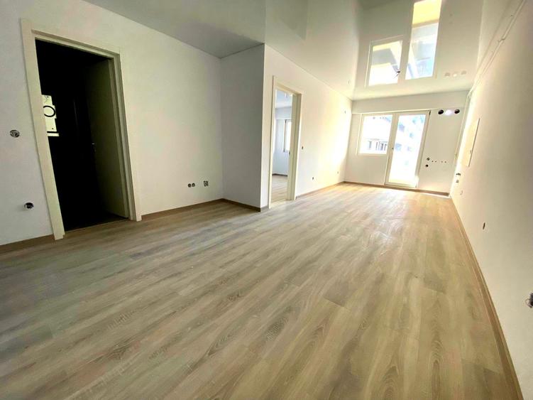 Ap.2 cam - Copou - Sadoveanu - bloc nou - mutare imediată - Tva 21% inclus - 2