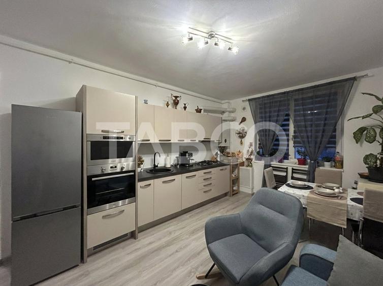 Apartament 3 camere utilat si mobilat cu balcon si parcare privata - 3