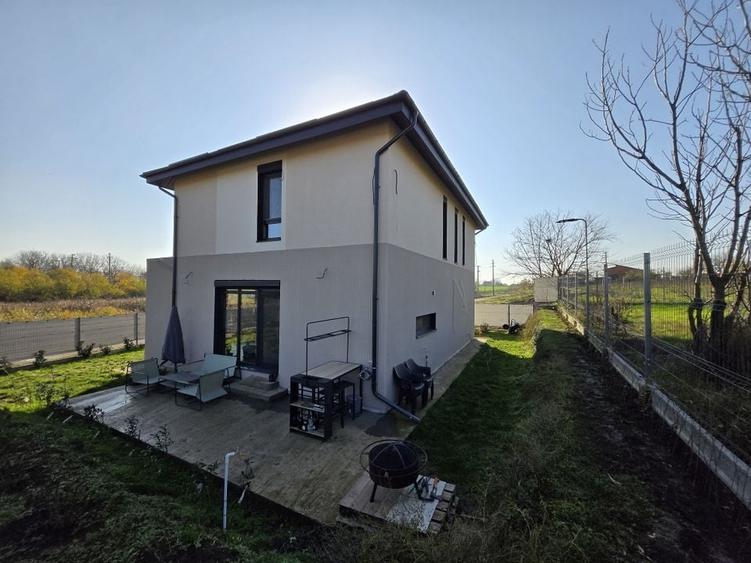 Casa noua 151mp curte 1000m Frumusani mobilata lux -langa Lac/Primarie - 19