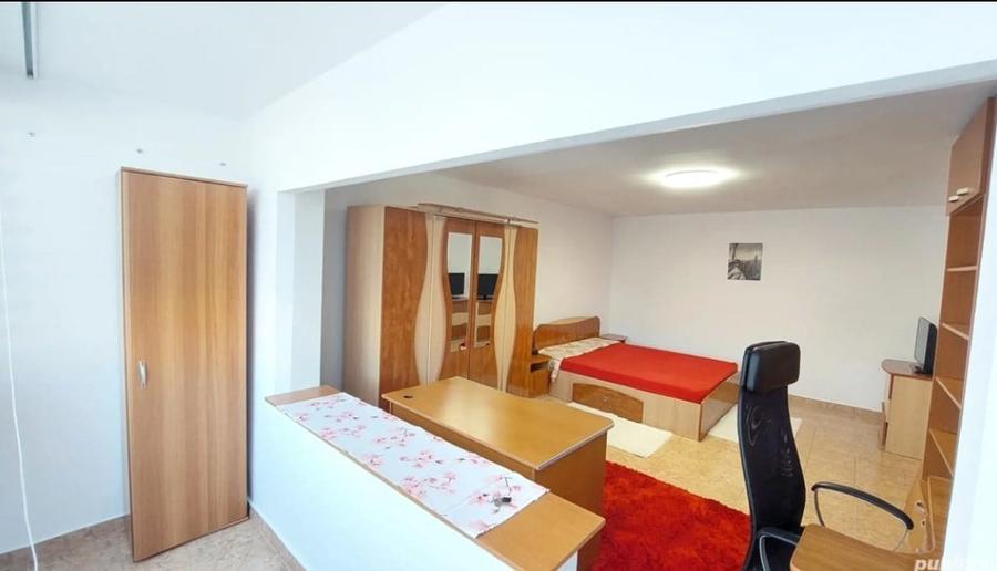 Decebal metrou Muncii, Alba Iulia,Decomandata,bl MIXT 1990 Mobilata Utilata - 1