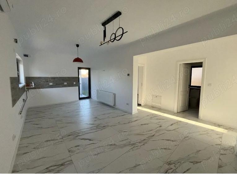 Casa Noua direct de la proprietar Sanmihaiu Roman - 5