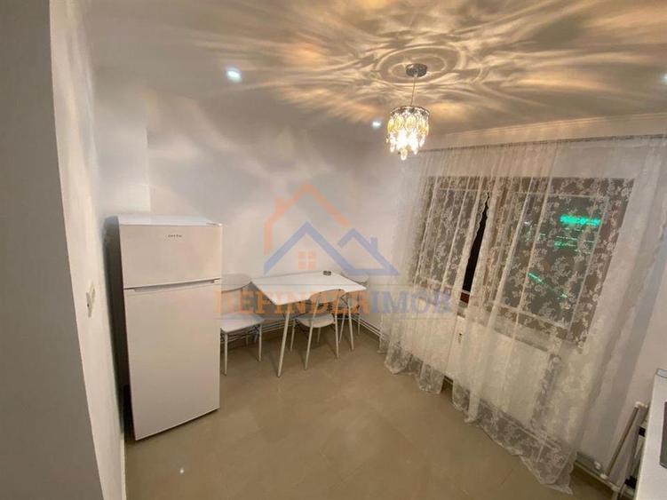 Garsoniera de vanzare, zona Decebal - 5