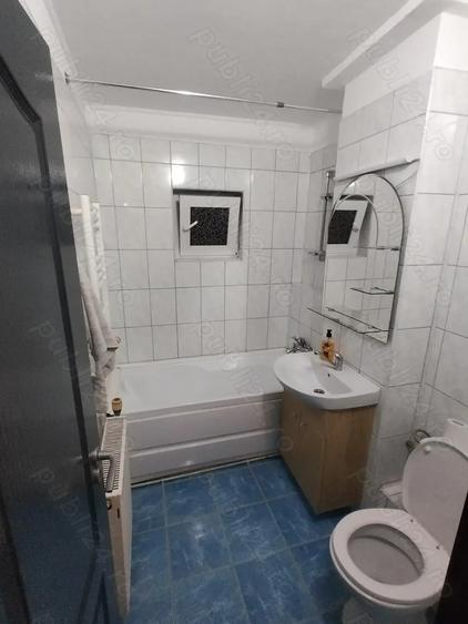 Proprietar - Apartament 3 camere decomandat, centrala, clima, zona Aradului - Piata Verde - 1