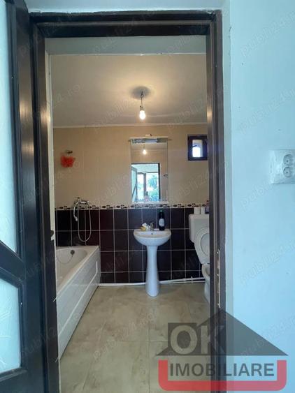 Casa 4 camere P+M zona 3 Insule - 1