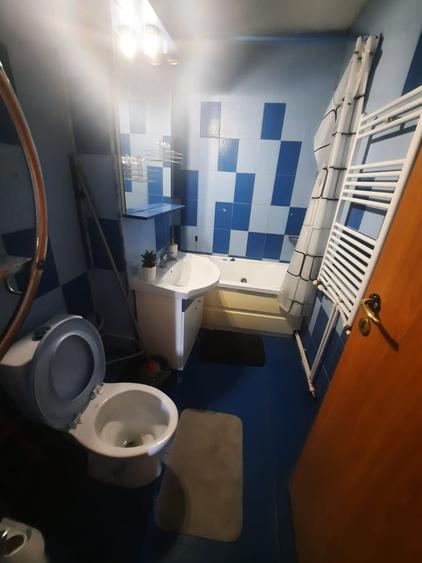 Apartament cu 3 camere, decomandat, etaj 6/10, zona Podu Ros - 8