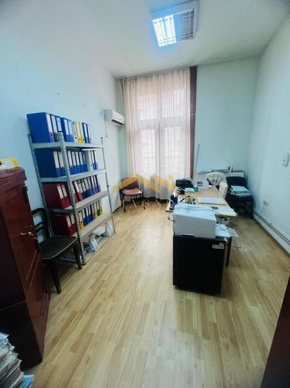 Apartament (pretabil pentru Birou ,Cabinet etc.) de vanzare in centru. - 7