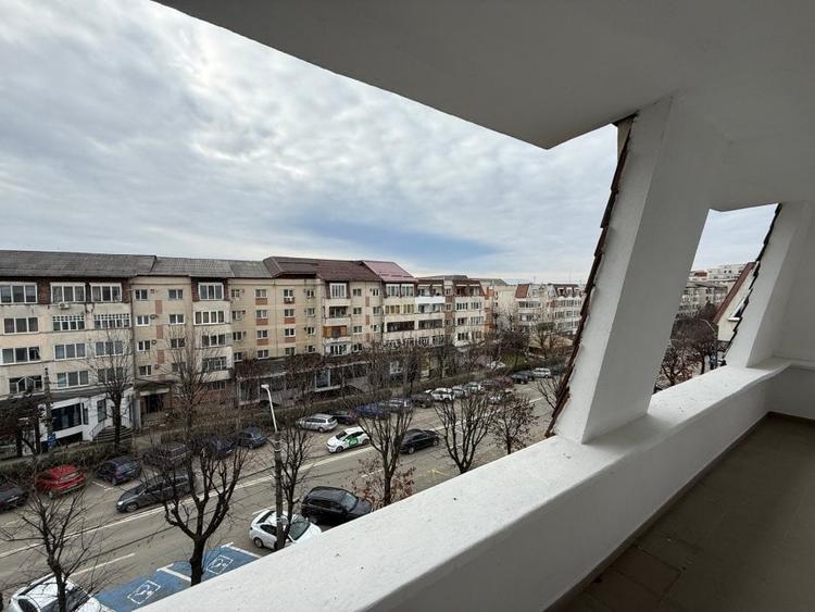 Apartament 3 camere ,zona Ursus B-dul Traian - 6