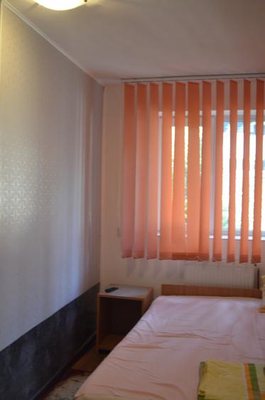 Inchiriere apartament cu trei camere in vila - 7