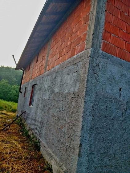 Casa la rosu P+M, 182 mp, teren 2481 mp Barastii de Cepturi, Olt - 2