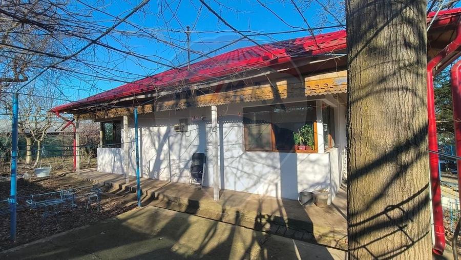 Casă + teren 3.495 mp- Bariera Traian - Pentru dezvoltare rezidențială - 3