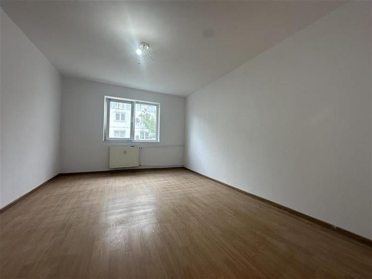 Comision 0%, etaj 2 ?n bloc anvelopat lingă BRD - 3