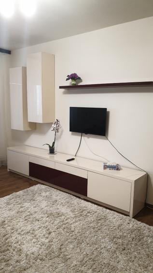 Inchiriez pe termen lung ap 2 cam Faleza Nord - 1