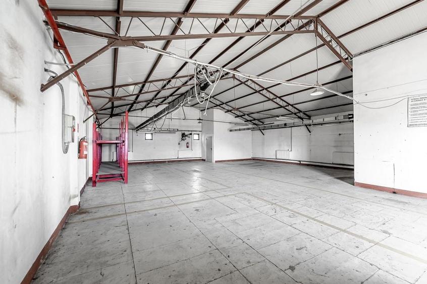 4.049 mp Hale industriale în Arad, aproape de A1 - 4