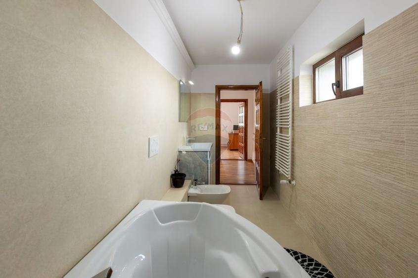 Casă/Vilă cu 6 camere de vânzare în Măgura - 18