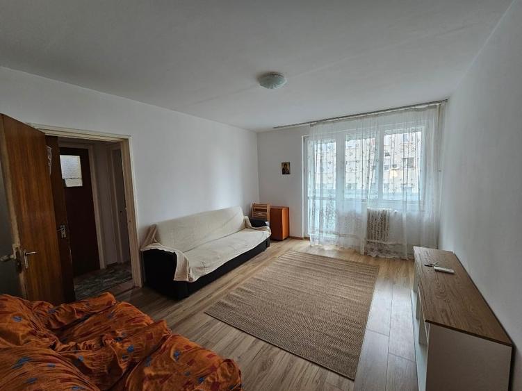 Apartament 2 camere decomandat circular - Drumul Taberei (Romancierilor) - 1