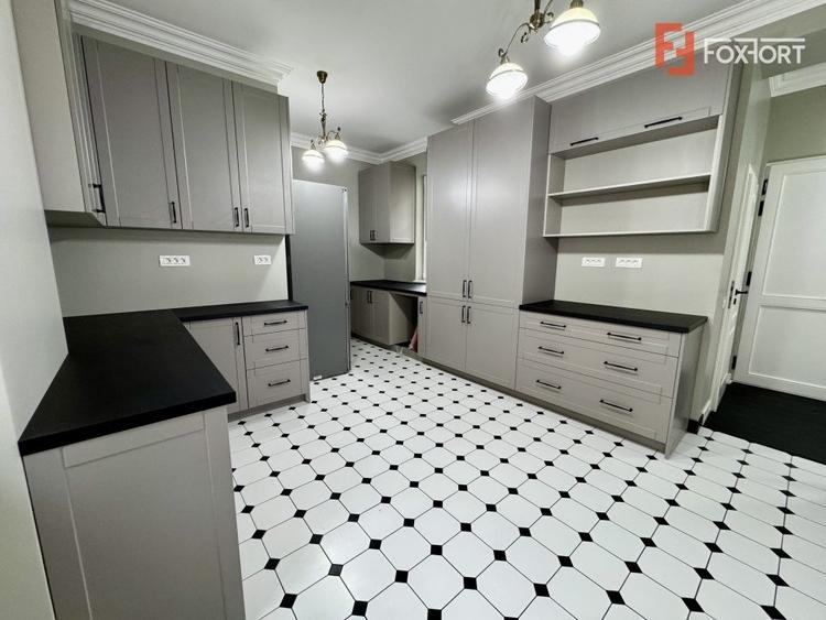 Apartament deosebit, 3 camere, zona Central – Bld. C.D. Loga - 26