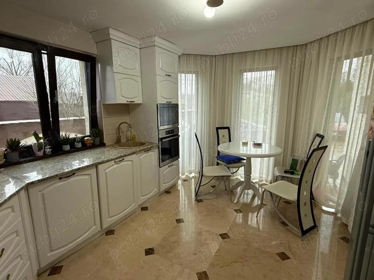 Casa ,Vila langa padure ,teren + livada 4500mp, JACUZZI, Panouri 10kw - 2