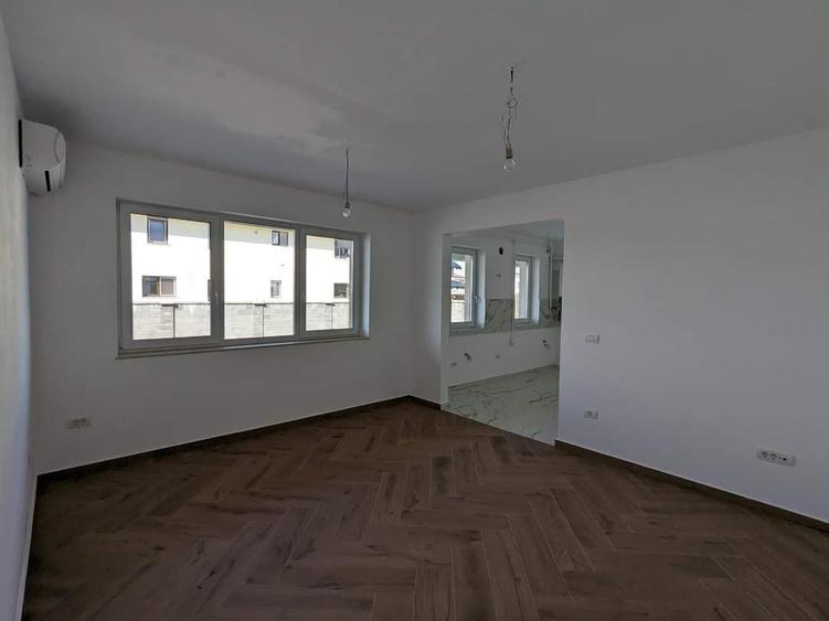 GRADINA 50 mp. Aproape de Zone2 si Mega Image. Decomandat. - 6