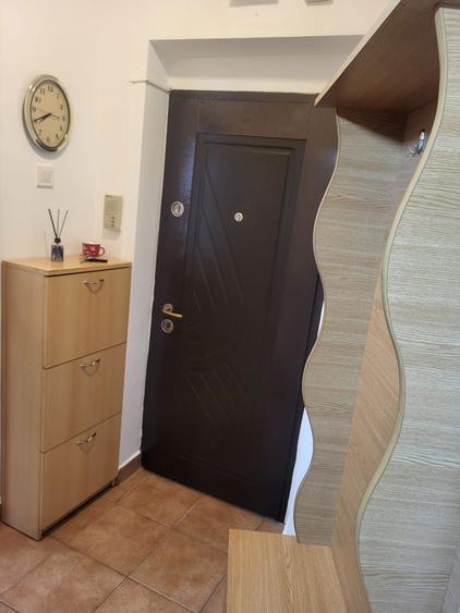 Inchiriez garsoniera - 6