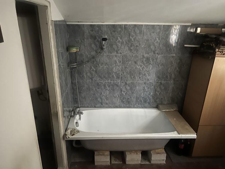 Casa batraneasca de vanzare, oras Chitila langa Lidl - 7