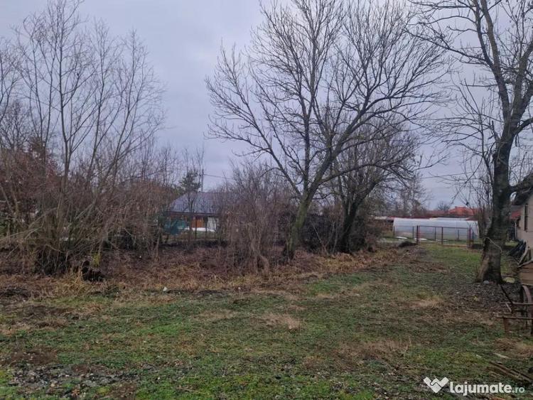 Casa veche cu teren generos sat Mogo?e?ti, com. Satu - 1