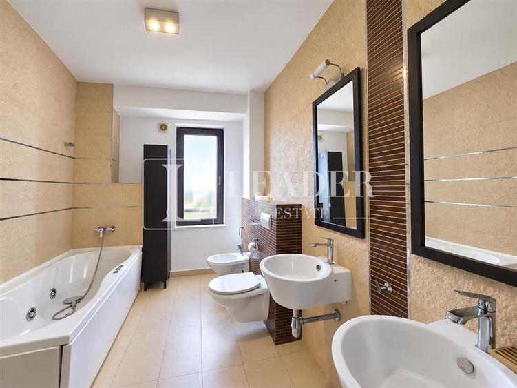 Duplex cu 5 camere cu Teren 400 Mp în Pipera