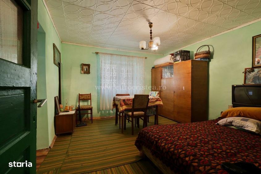 Casă cu 4 camere cu Teren 1531 Mp în Pecineaga