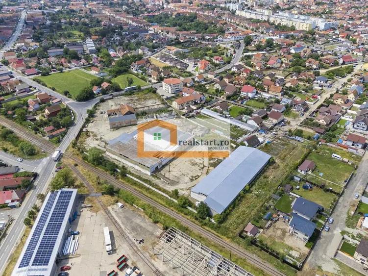 Codlea, Depozite si teren 1,7Ha, 5600mp cladiri, D 155ml la DJ112A, acces E60 - 2