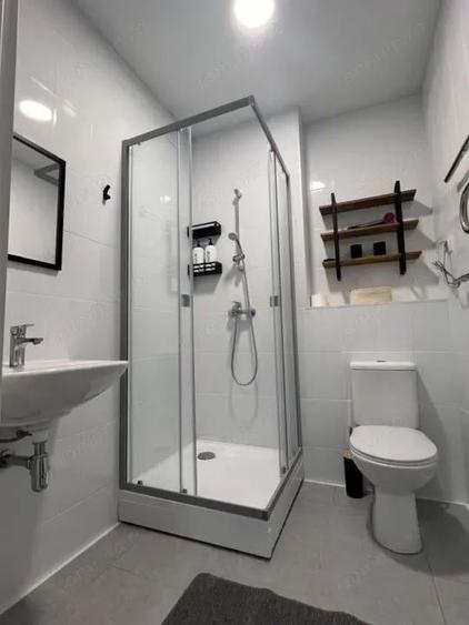 Garsoniera de inchiriat in zona Giulesti - 2